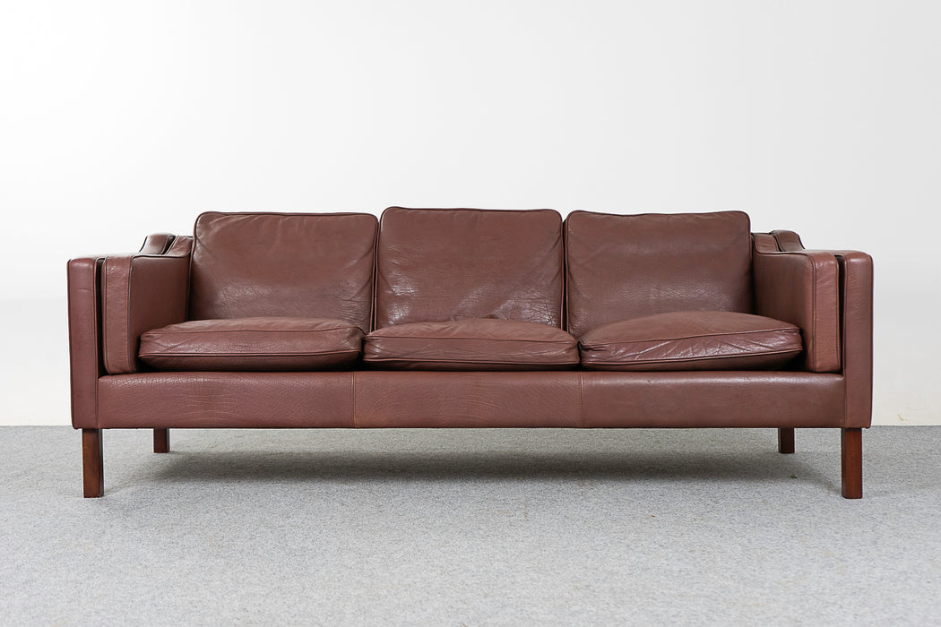 Danish Mid-Century Leather Sofa - (324-205)