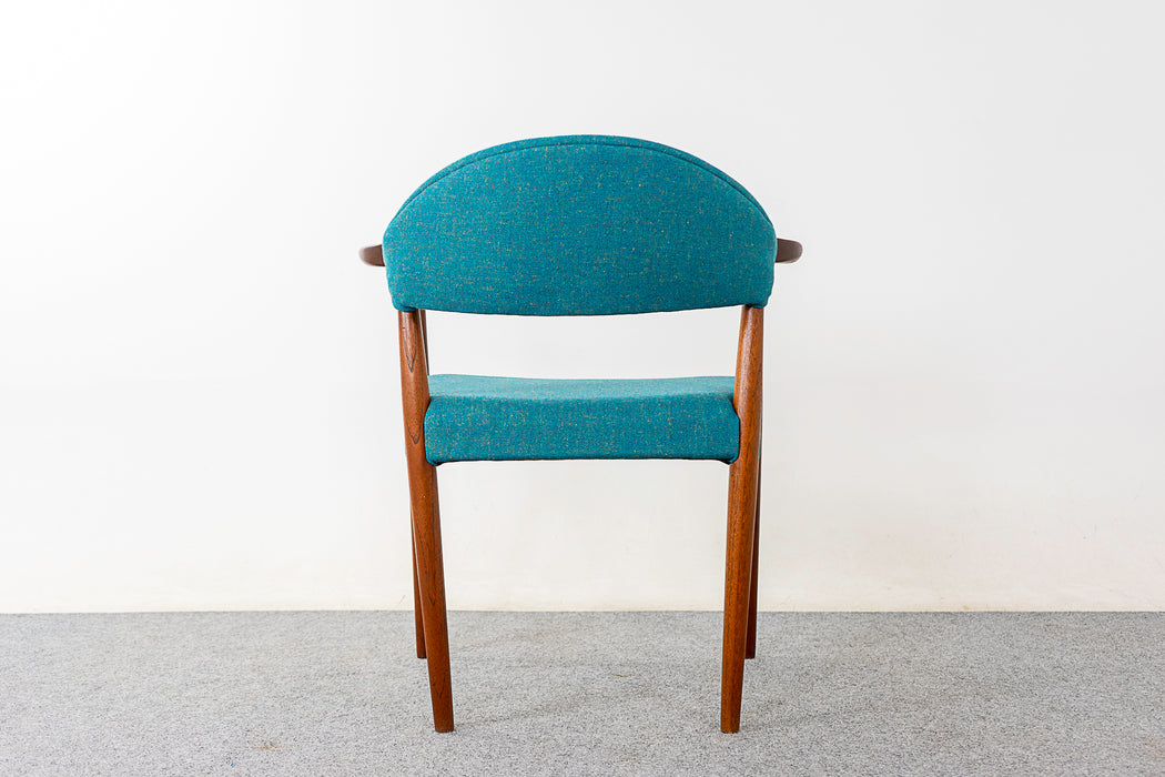 Teak Model 223 Arm Chair by Kurt Olsen - (321-111.6)