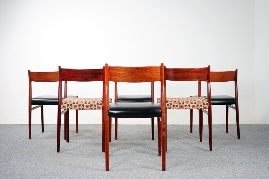 6 Rosewood Model 418 Dining Chairs by Arne Vodder - (320-040)