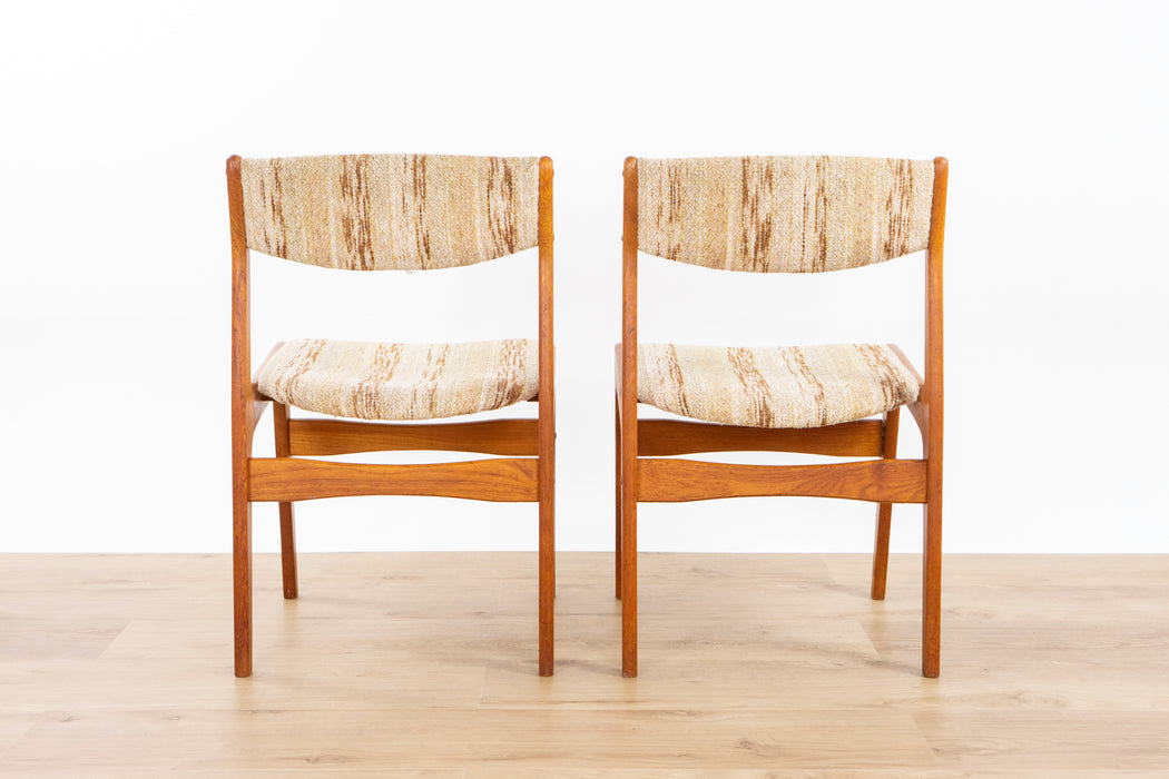 2 Danish Mid Century Teak Dining Chairs - (D1511)