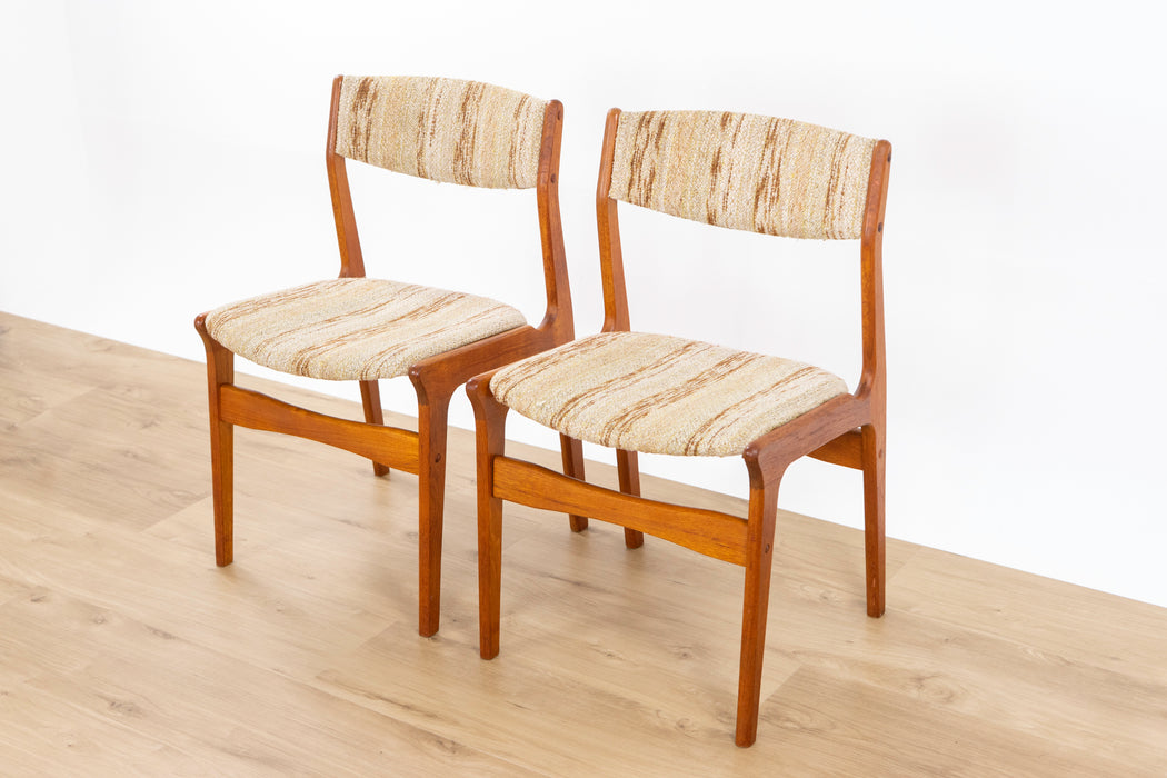 2 Danish Mid Century Teak Dining Chairs - (D1511)
