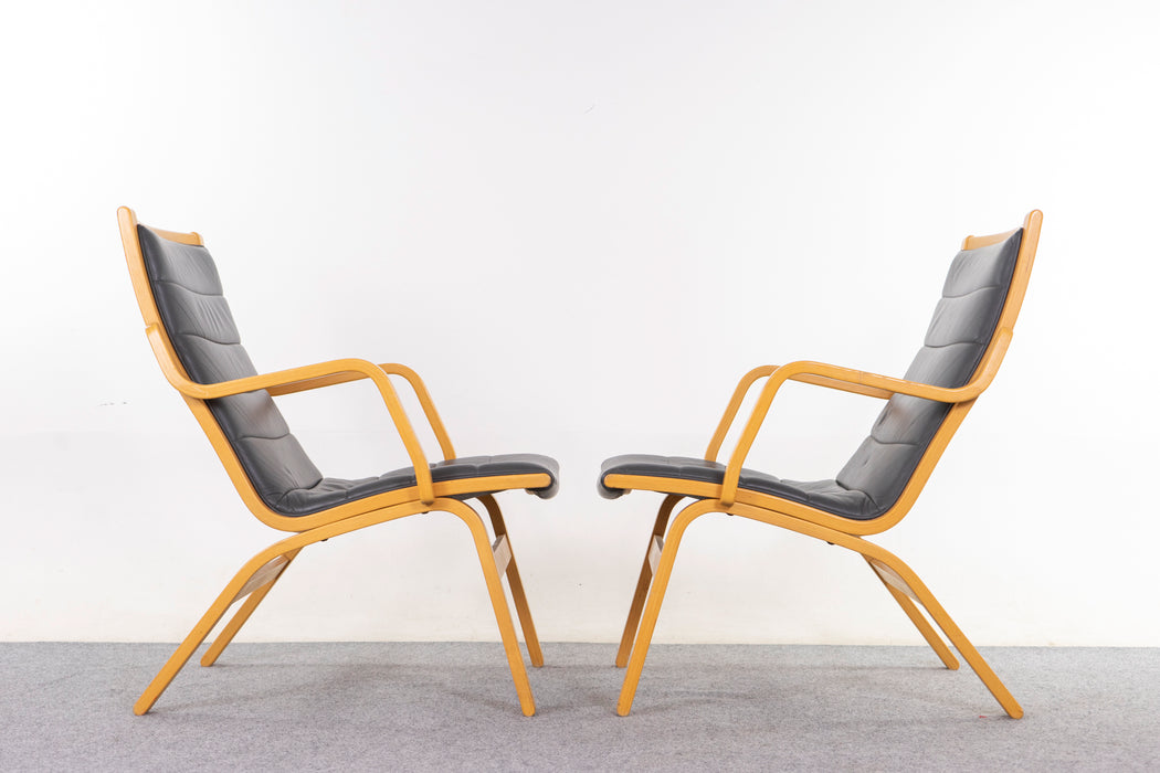 Leather & Beech Lounge Chair Pair - (326-095)