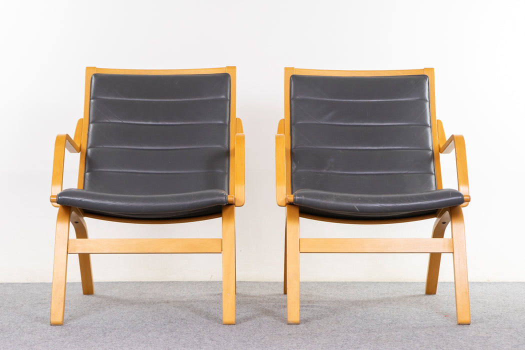 Leather & Beech Lounge Chair Pair - (326-095)