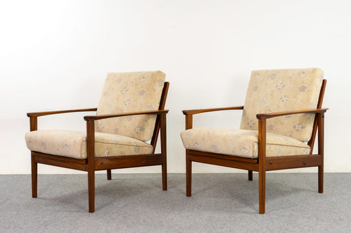 Teak Danish Lounge Chair Pair - (325-040)