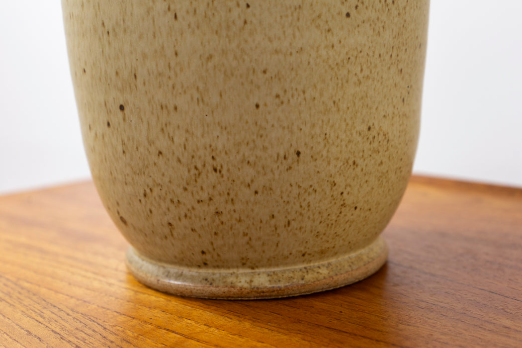 2 Mid-Century Modern Ceramic Table Lamps - (D1523)