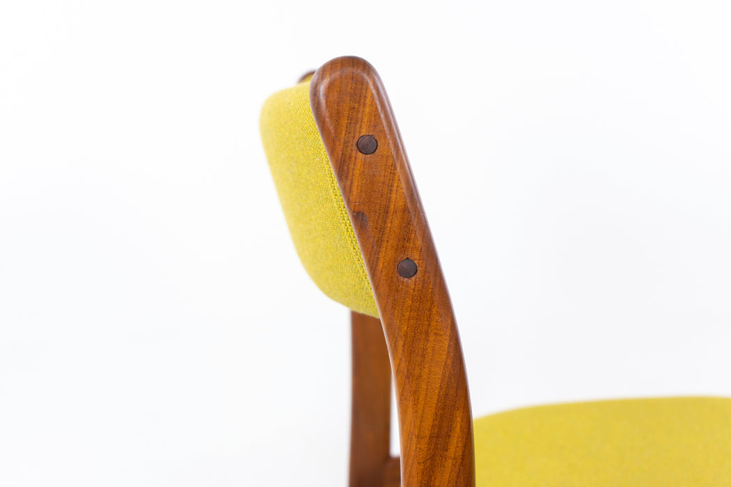 4 Danish Mid Century Teak Dining Chairs - (325-224)