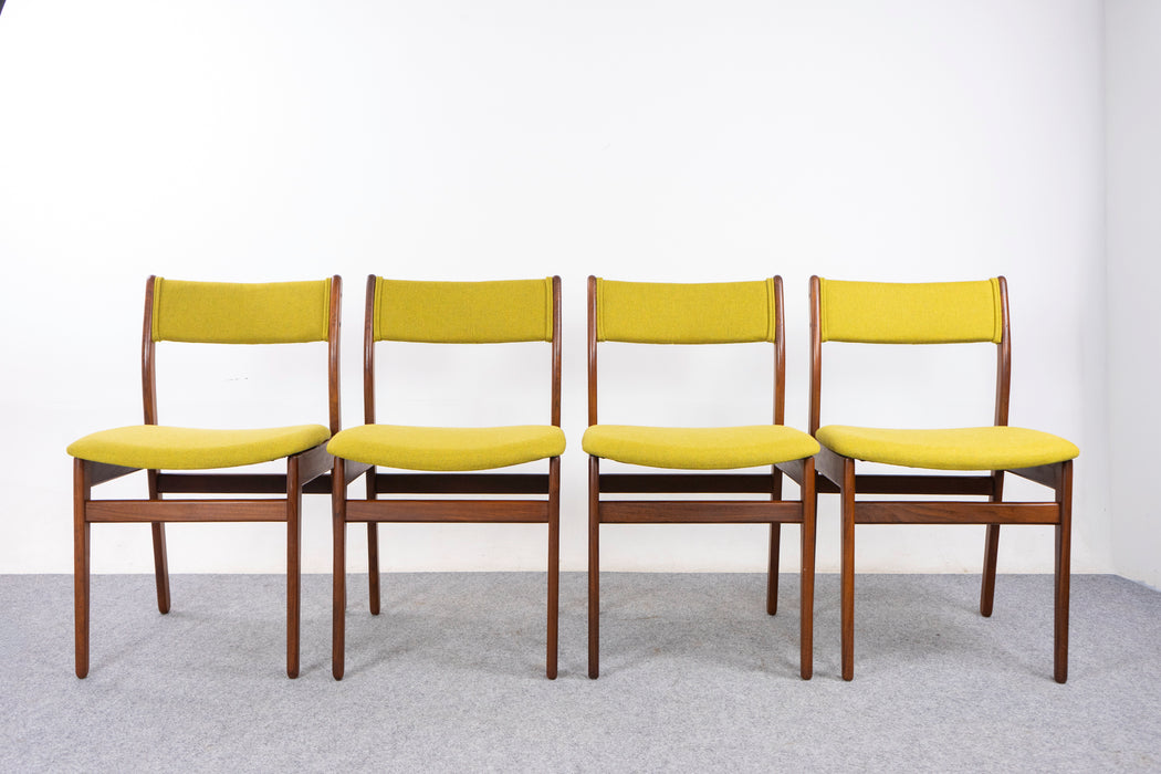4 Danish Mid Century Teak Dining Chairs - (325-224)
