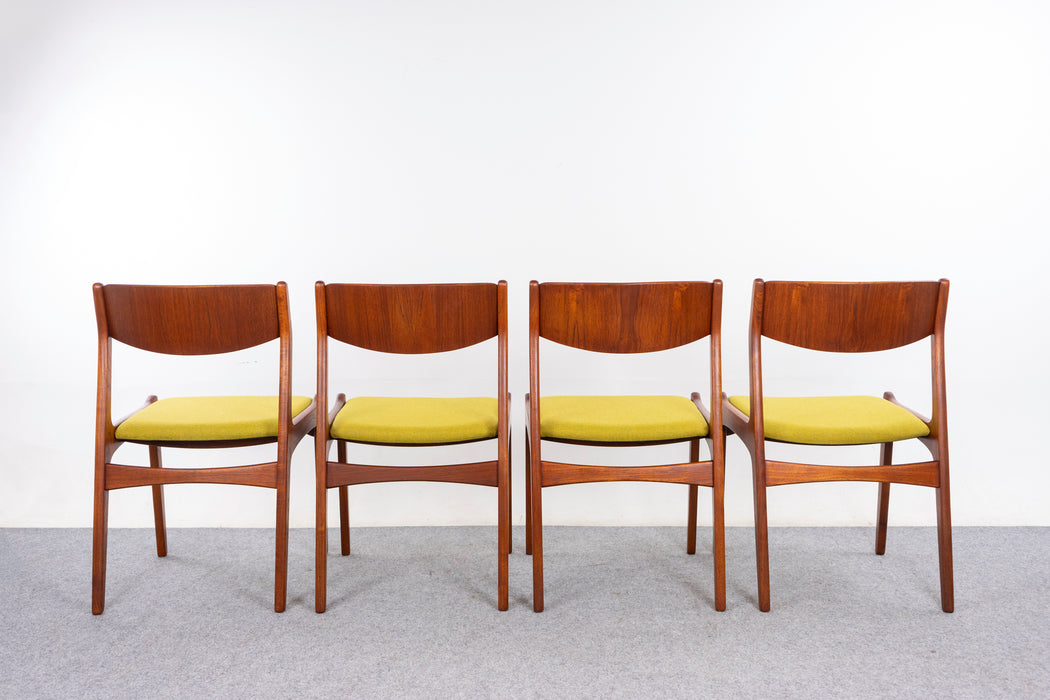 4 Danish Modern Teak Dining Chairs by Soro - (327-095)