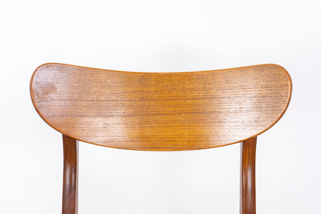 4 Danish Modern Teak Dining Chairs - (327-098)