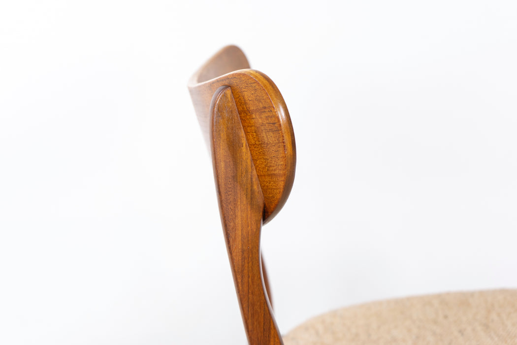 4 Danish Modern Teak Dining Chairs - (327-098)