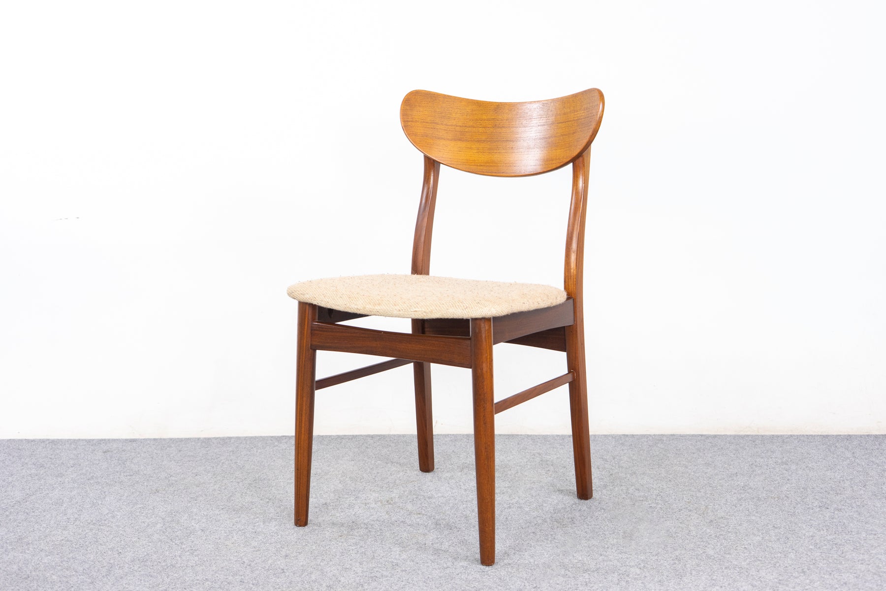 4 Danish Modern Teak Dining Chairs - (327-098)
