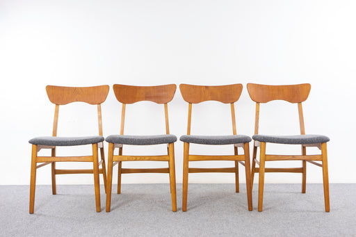 4 Danish Mid Century Teak & Oak Dining Chairs - (327-125)