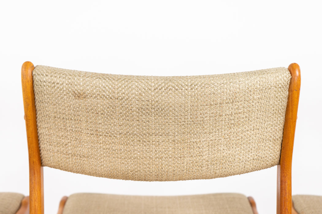 4 Mid-Century Teak Dining Chairs - (D1572)