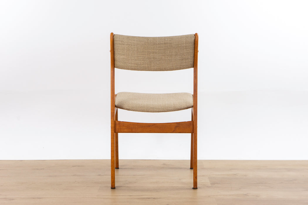4 Mid-Century Teak Dining Chairs - (D1572)