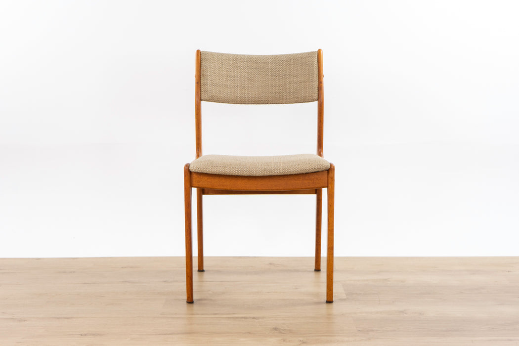 4 Mid-Century Teak Dining Chairs - (D1572)