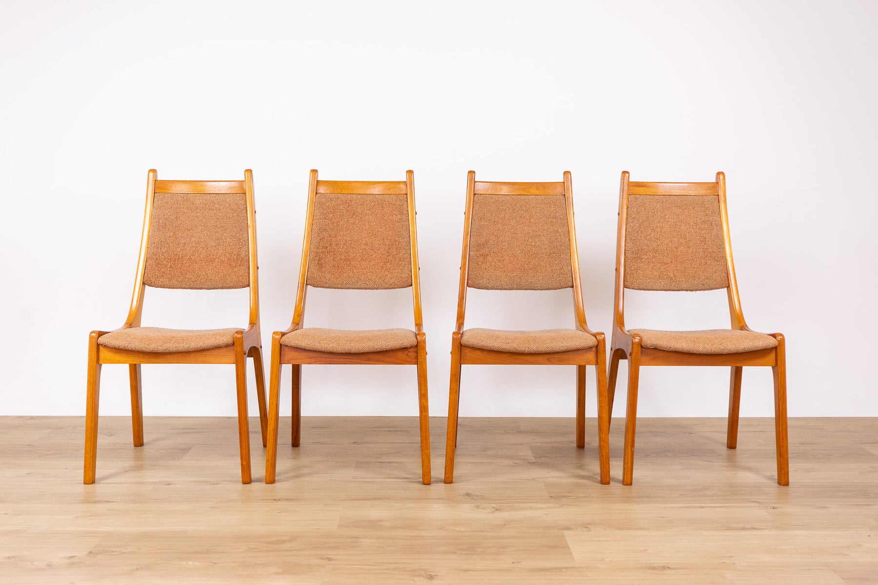4 Mid-Century Modern Teak Dining Chairs - (D1675)