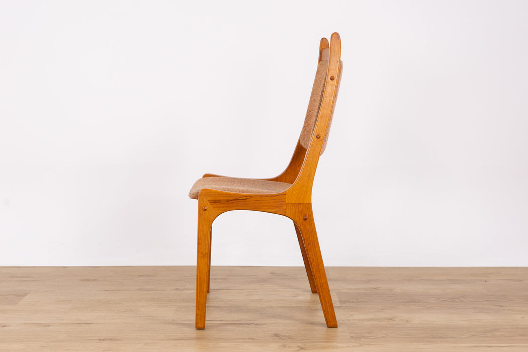 4 Mid-Century Modern Teak Dining Chairs - (D1675)