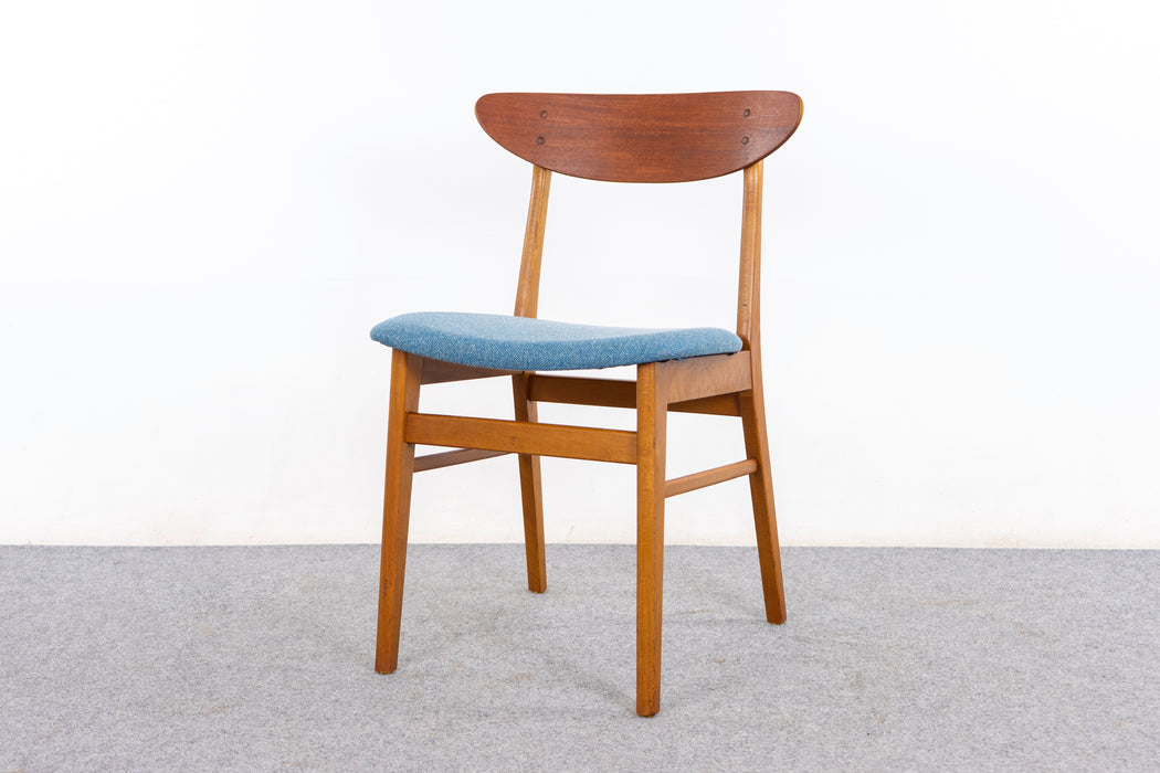 4 Danish Modern Teak & Beech Dining Chairs - (327-126)