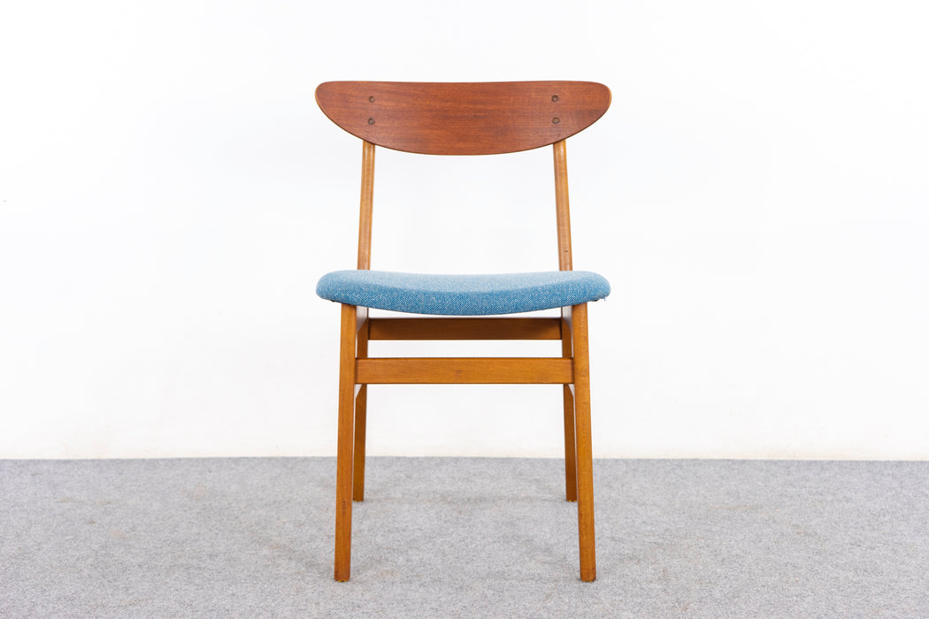 4 Danish Modern Teak & Beech Dining Chairs - (327-126)