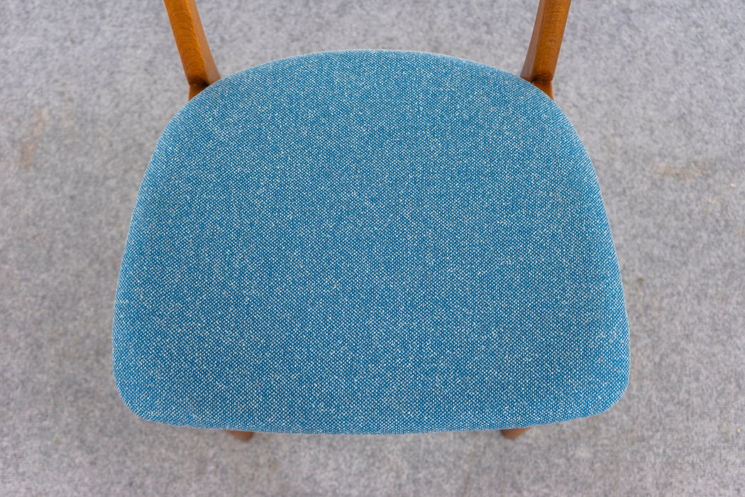 4 Danish Modern Teak & Beech Dining Chairs - (327-126)