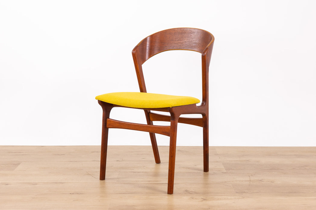 4 Danish Modern Teak Dining Chairs by Randers - (D1618)