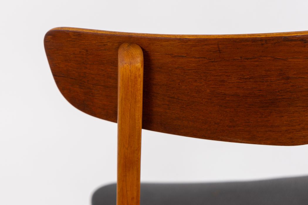 6 Danish Modern Teak Dining Chairs - (327-094)