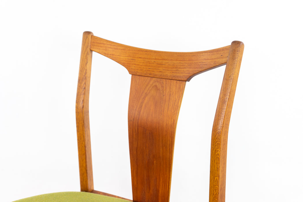 6 Danish Modern Teak & Oak Dining Chairs - (327-144)