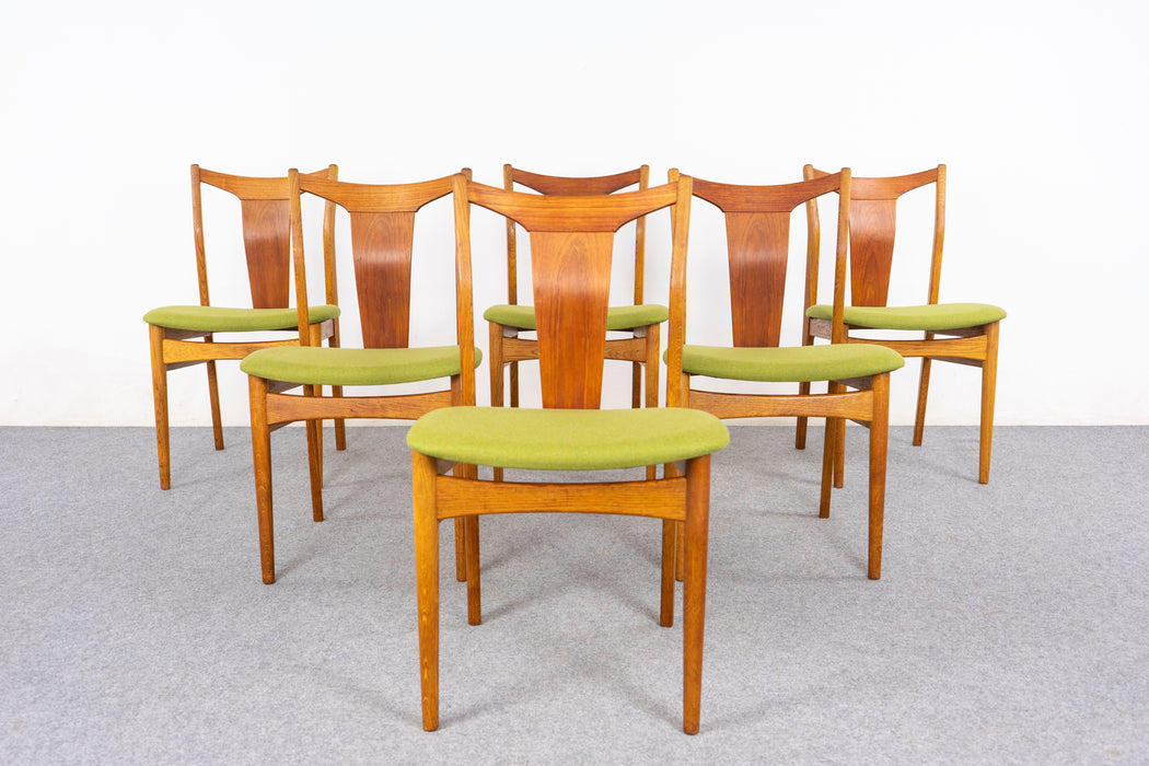 6 Danish Modern Teak & Oak Dining Chairs - (327-144)