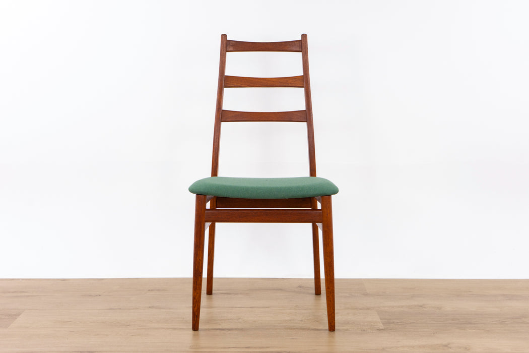6 Danish Modern Teak Dining Chairs - (D1514)