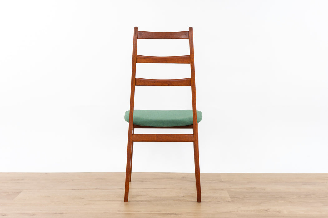 6 Danish Modern Teak Dining Chairs - (D1514)