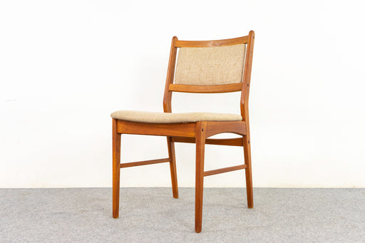 6 Teak Dining Chairs by Spottrup - (325-178)