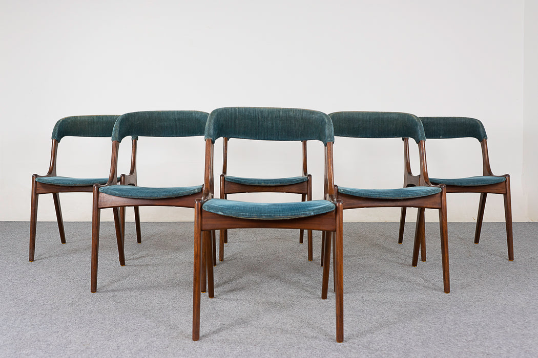 6 Teak Danish Dining Chairs - (321-124)