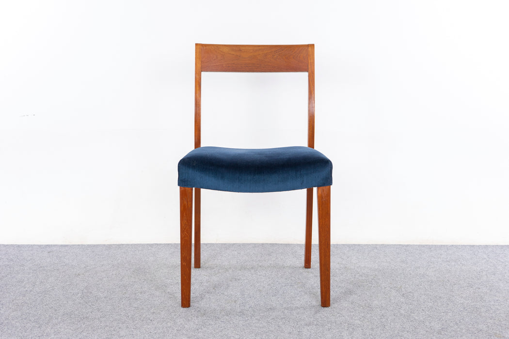 6 Danish Mid-Century Teak Dining Chairs - (D1480)