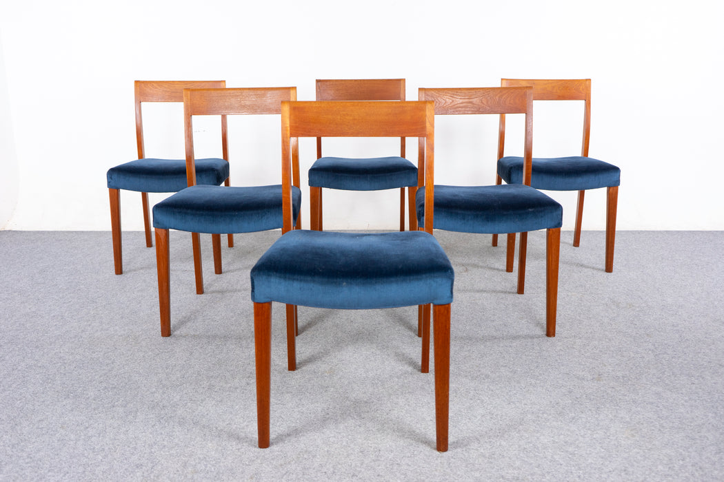 6 Danish Mid-Century Teak Dining Chairs - (D1480)
