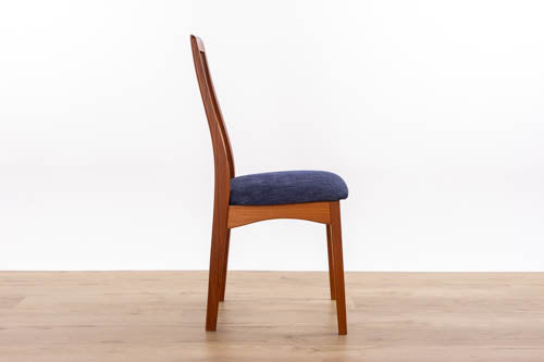 6 Mid-Century Modern Teak Dining Chairs - (D1602)