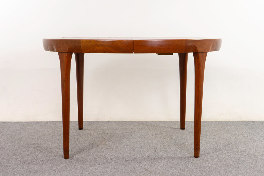 Teak Dining Table by Ib Kofod Larsen - (D1271)