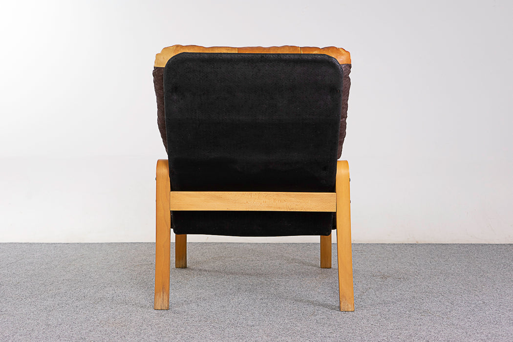 Beech & Leather Lounge Chair - (324-154)