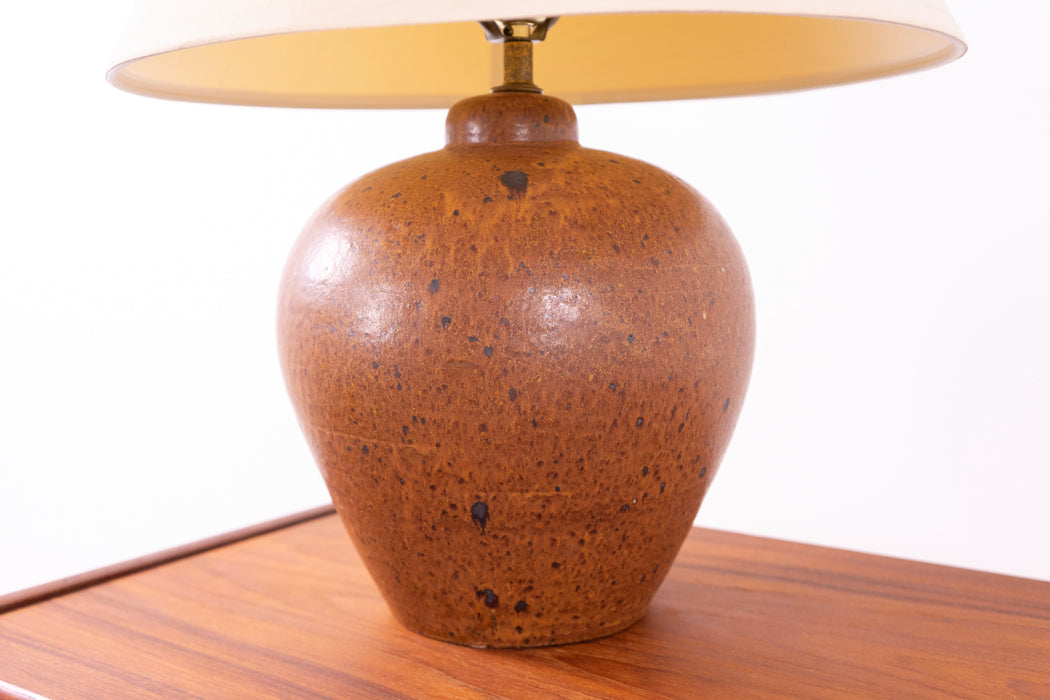 Mid-Century Modern Ceramic Table Lamp - (D1524)