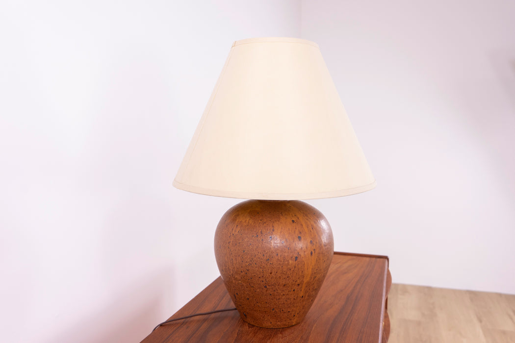 Mid-Century Modern Ceramic Table Lamp - (D1524)