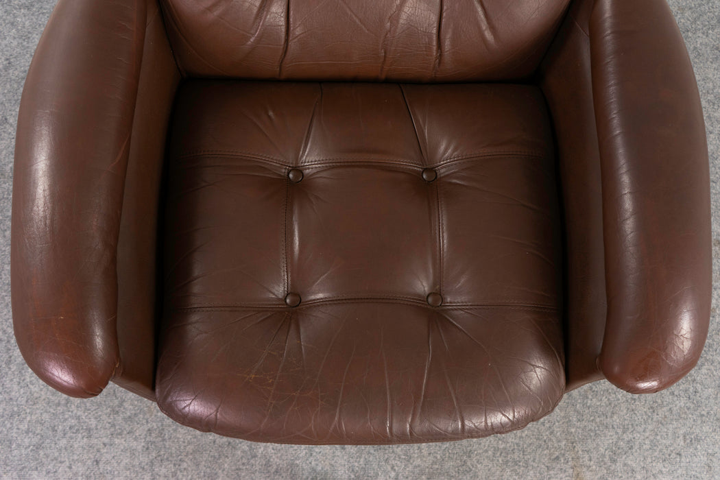 Leather Mid-Century Modern Swivel Chair - (325-010)