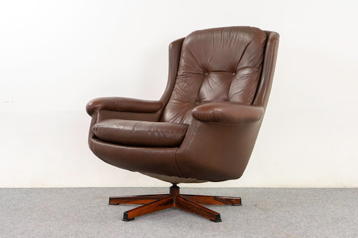 Leather Mid-Century Modern Swivel Chair - (325-010)