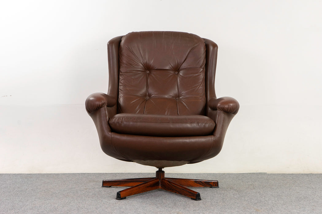 Leather Mid-Century Modern Swivel Chair - (325-010)