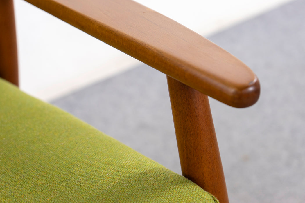 Danish Modern Beech Lounge Chair - (327-079)