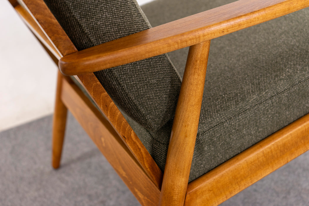 Beech Danish Lounge Chair - (326-055)