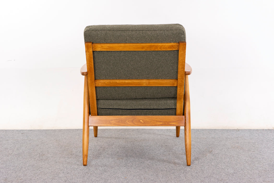 Beech Danish Lounge Chair - (326-055)