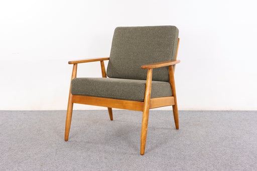 Beech Danish Lounge Chair - (326-055)