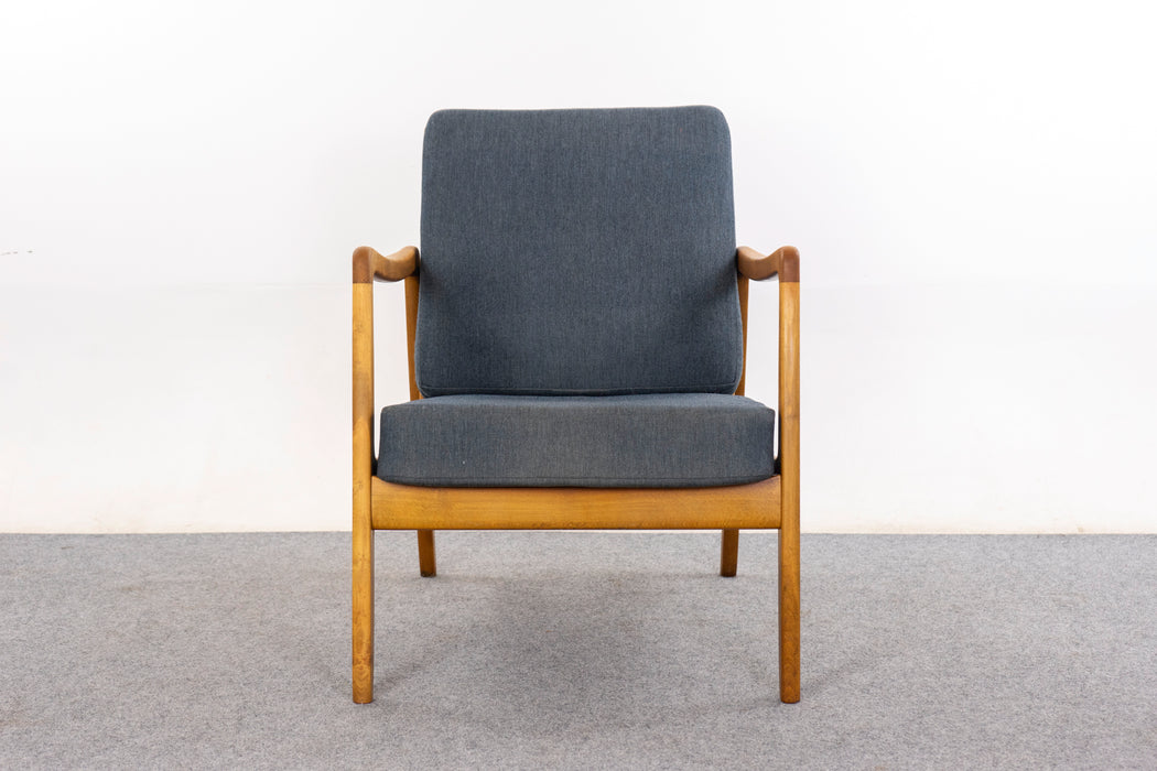 Beech FD 109 Lounge Chair by Ole Wanscher - (D1469)