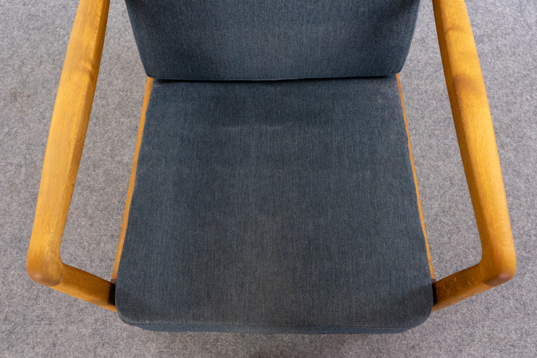 Beech FD 109 Lounge Chair by Ole Wanscher - (D1469)