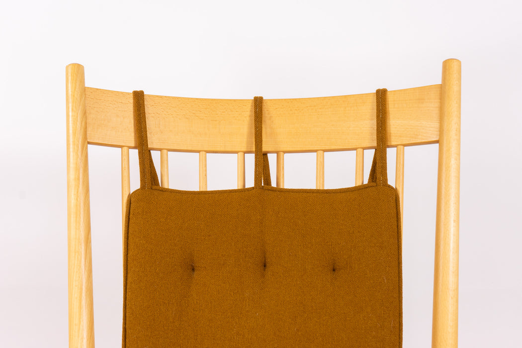 Hans Wegner J16 Beech Rocking Chair - (D1677)
