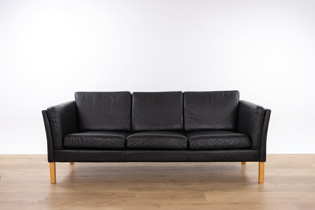 Danish Mid-Century Black Leather Sofa - (327-147)